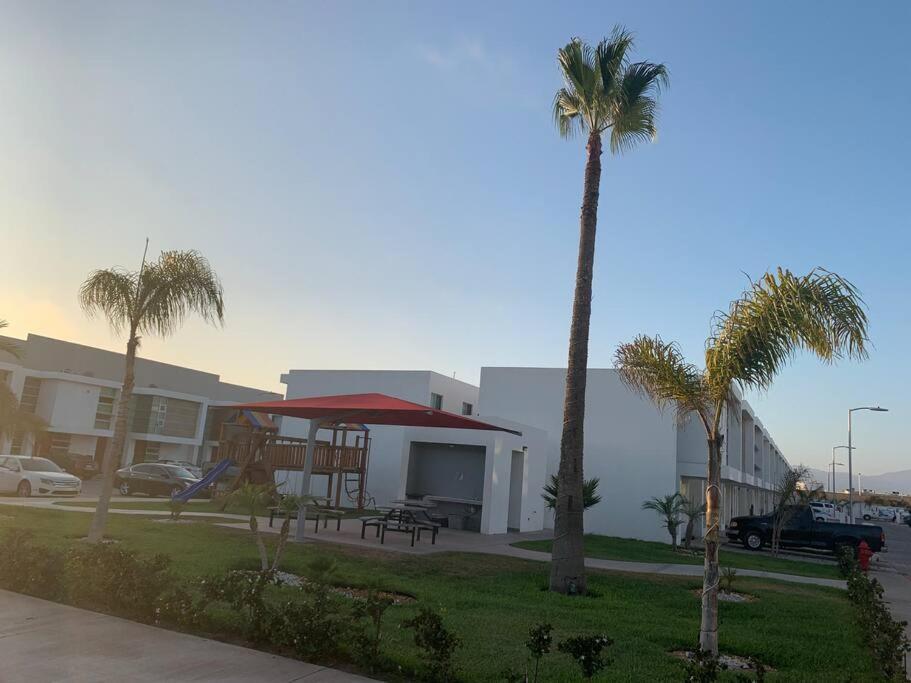 Casa Moderna Y Elegante En El Corazon De Ensenada! Villa Exteriör bild